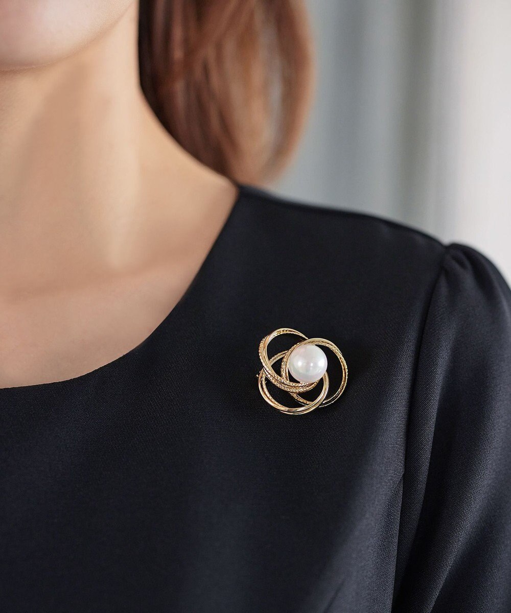 Tiaclasse サークルパールブローチ 