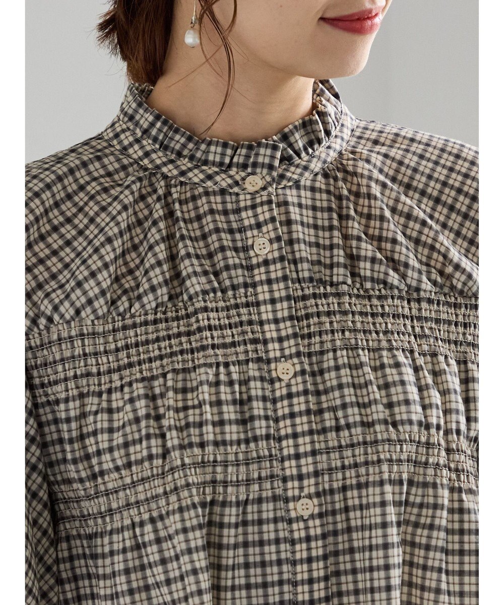 Te chichi スタンドフリル5分袖シャーリングブラウス 