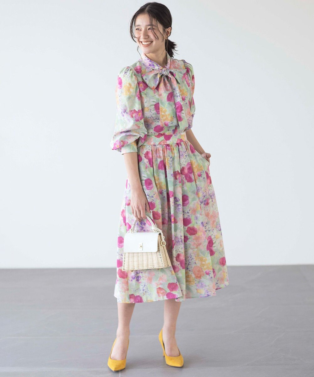 組曲 【前後着用可】ピオニーシフォンプリント ボウタイブラウス 