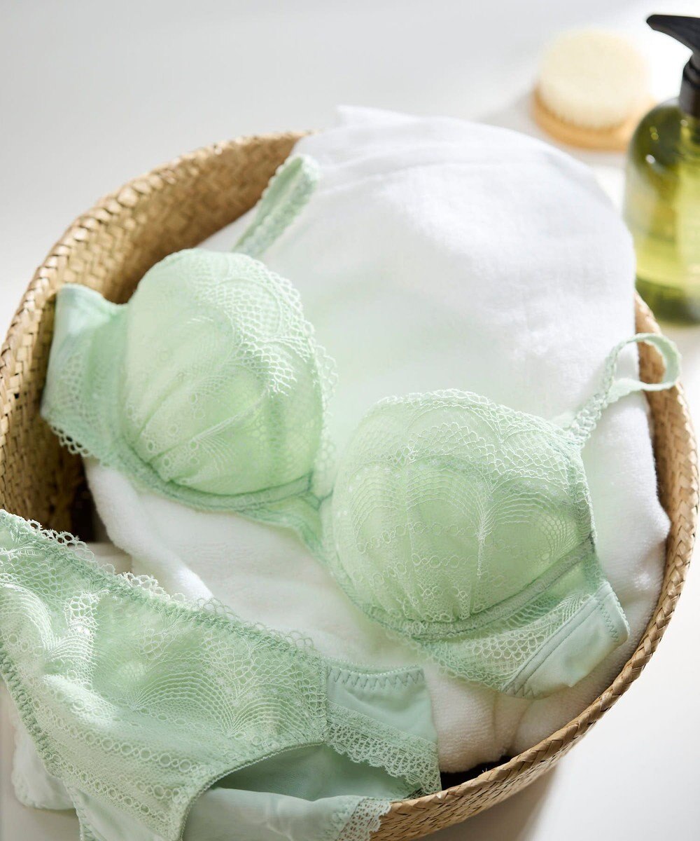 une nana cool it rains ショーツ 