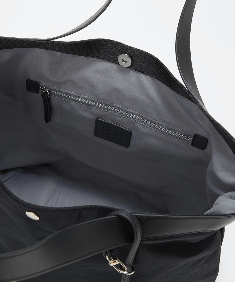 TOPKAPI 【Breath TOPKAPI】MORPH モーフ リンクルナイロン トートバッグ チャーム付き　A4 / 超軽量 /撥水 