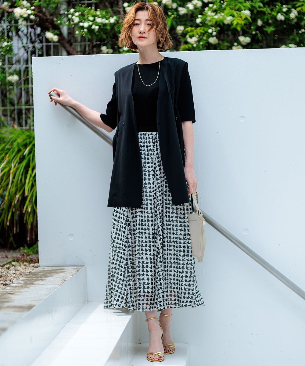 23区 【洗える】シアーマットクロス ジレ 