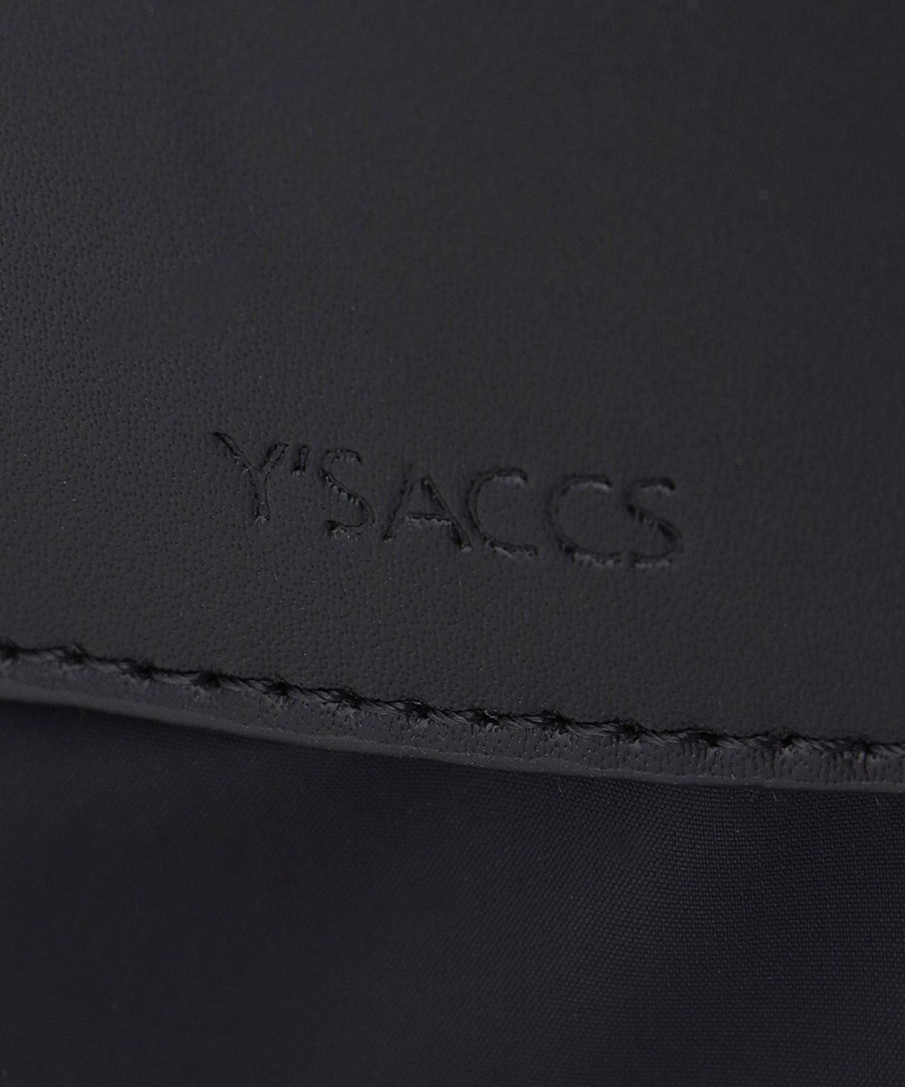 Y'SACCS 【ナイロンタフタ×リサイクルレザー】デイリーショルダー　Mサイズ 