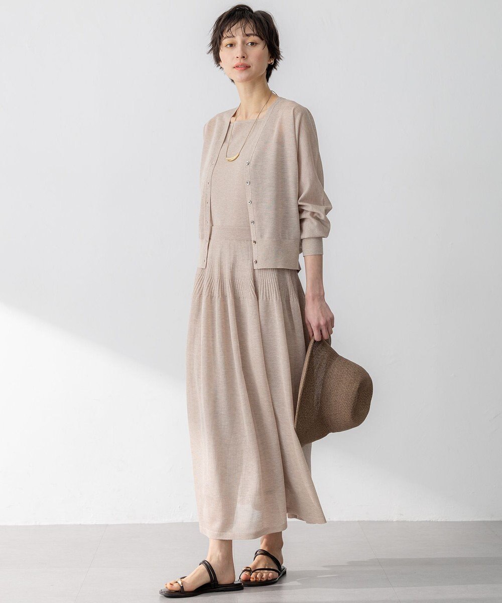 23区 【洗える】シャイニーシアー ドルマンスリーブ カーディガン 