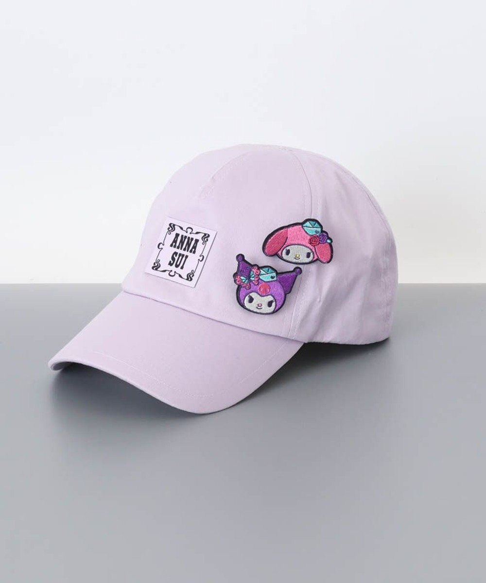AURORA 【 ANNA SUI（アナ スイ）】マイメロディ&クロミ 刺しゅうブローチ付きキャップ 