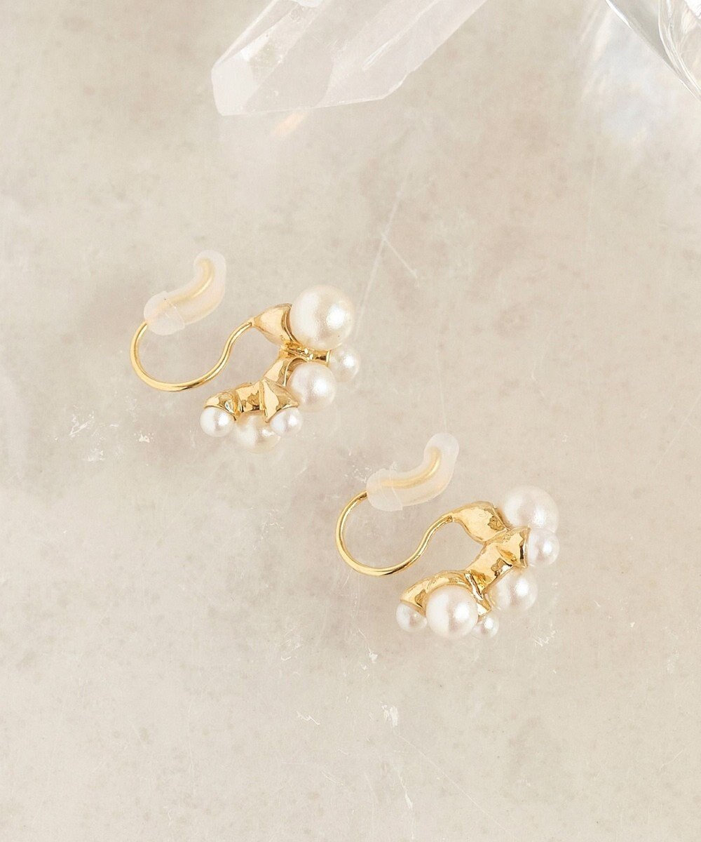 Phoebe 〈オンワード限定セット〉クラスパールライトフィットイヤリング×クラシカルパール2連ネックレス 