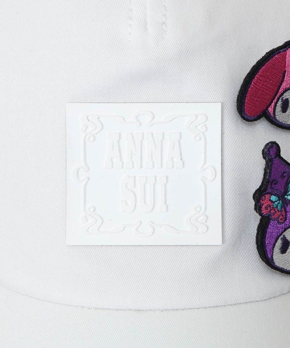 AURORA 【 ANNA SUI（アナ スイ）】マイメロディ&クロミ 刺しゅうブローチ付きキャップ 