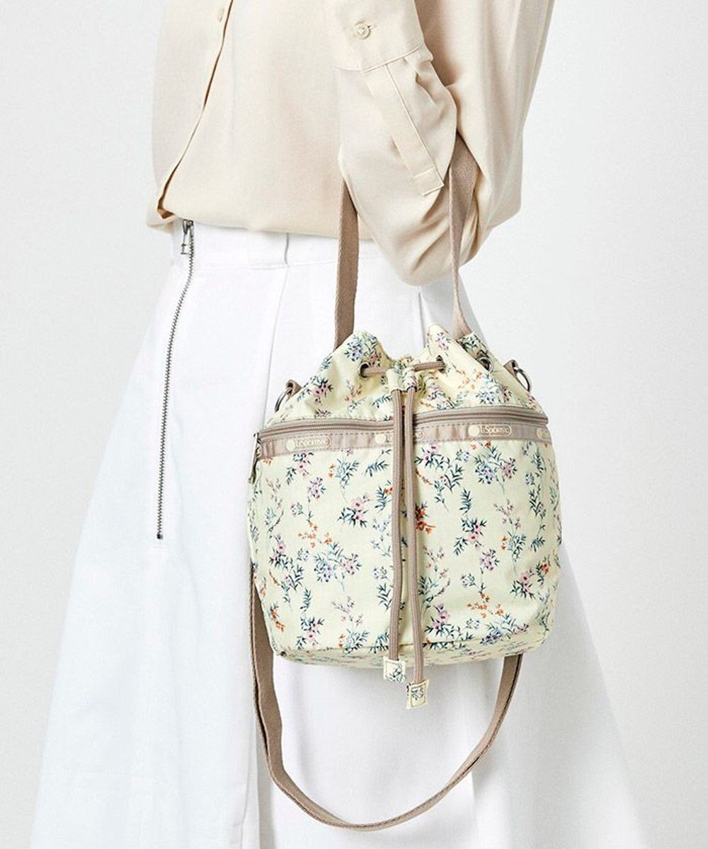 ☆LESPORTSAC☆ ドローストリングバケットバッグ