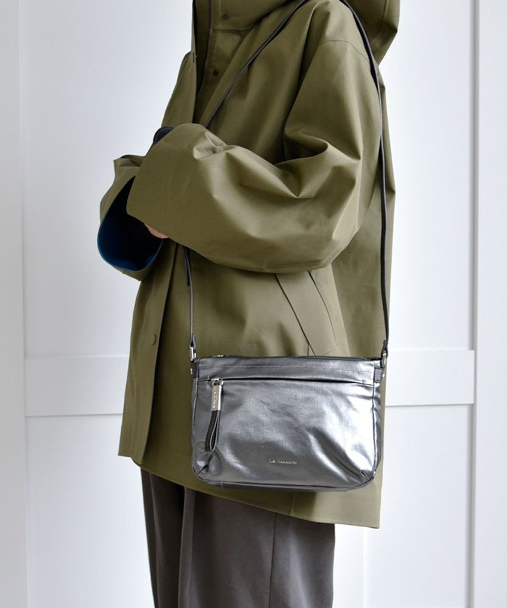 LA BAGAGERIE コーティングキャンバス ミニショルダーバッグ 