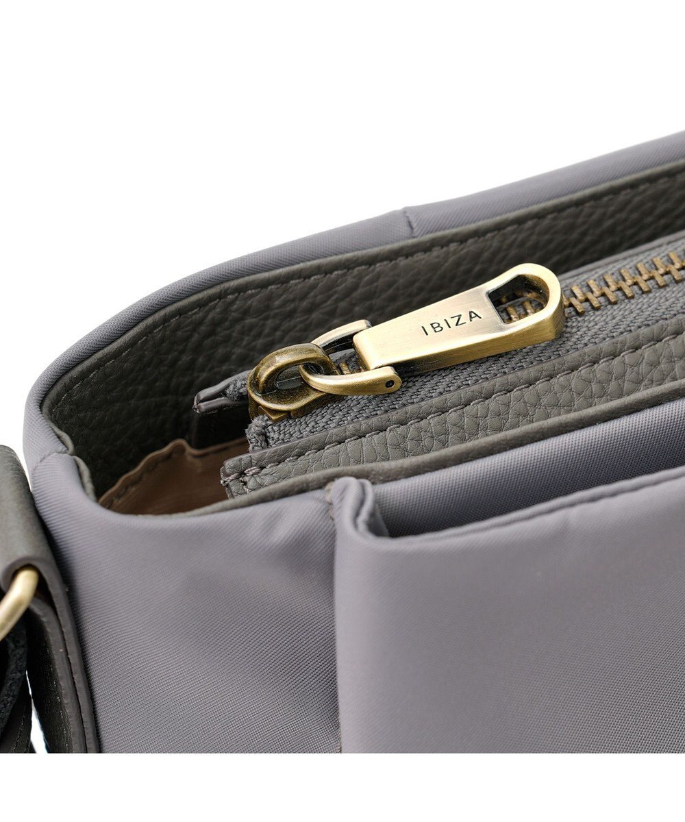 IBIZA ディアリオ　ナイロン　ショルダーバッグ 