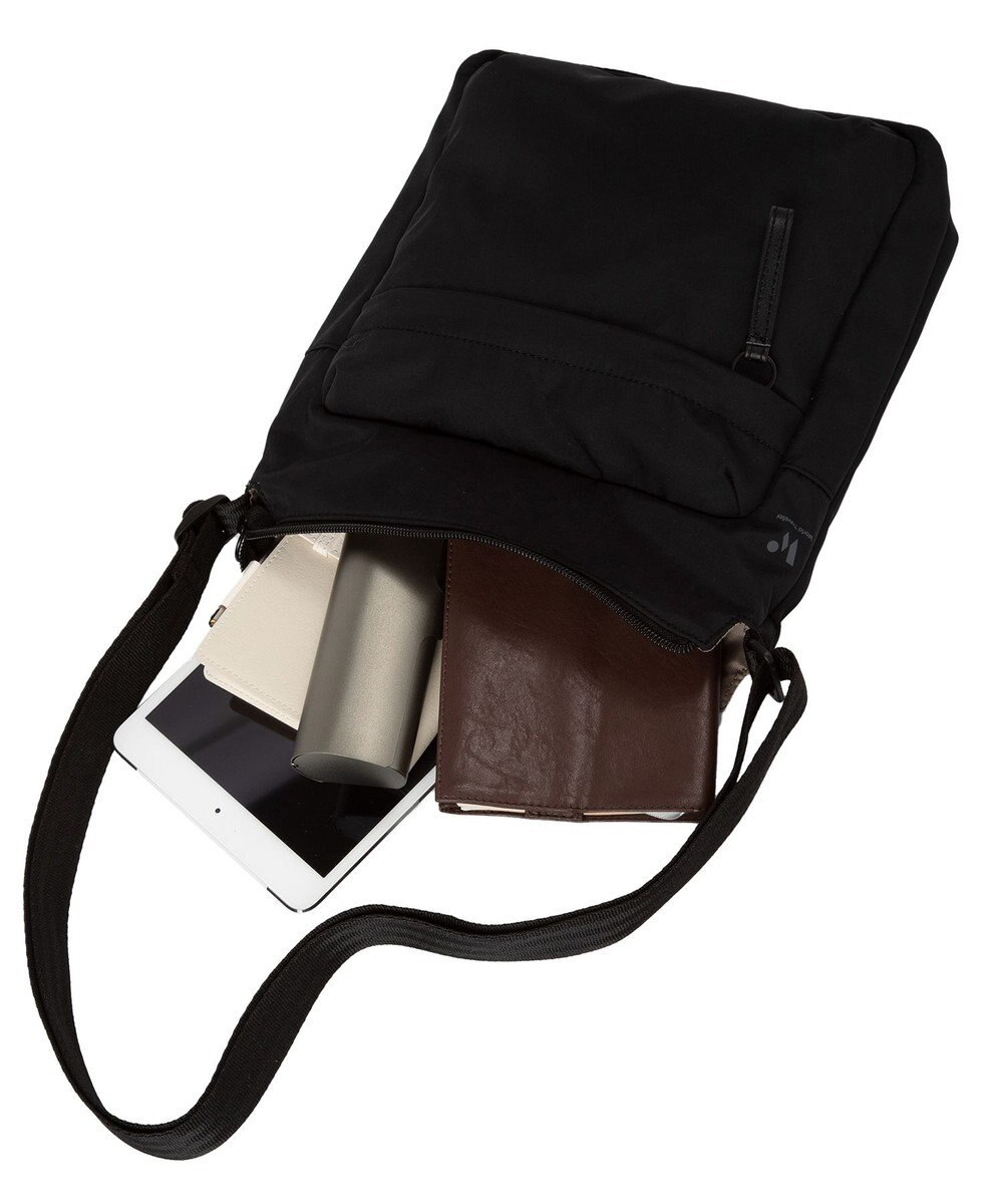 ACE BAGS & LUGGAGE World Traveler ミラ ショルダーバッグ  17531 ワールドトラベラー 