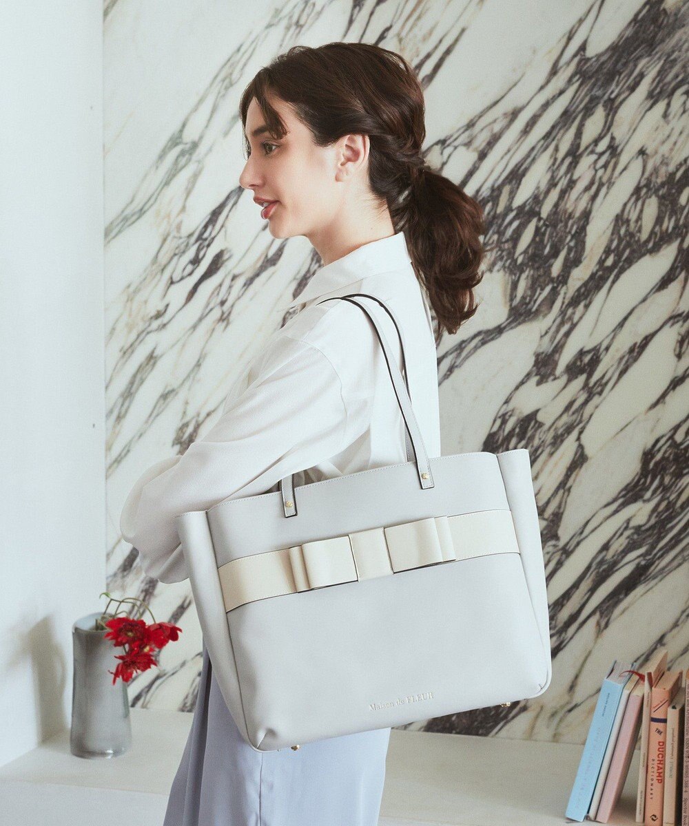 Maison de FLEUR EC限定フロントリボン3ルームトートバッグ 