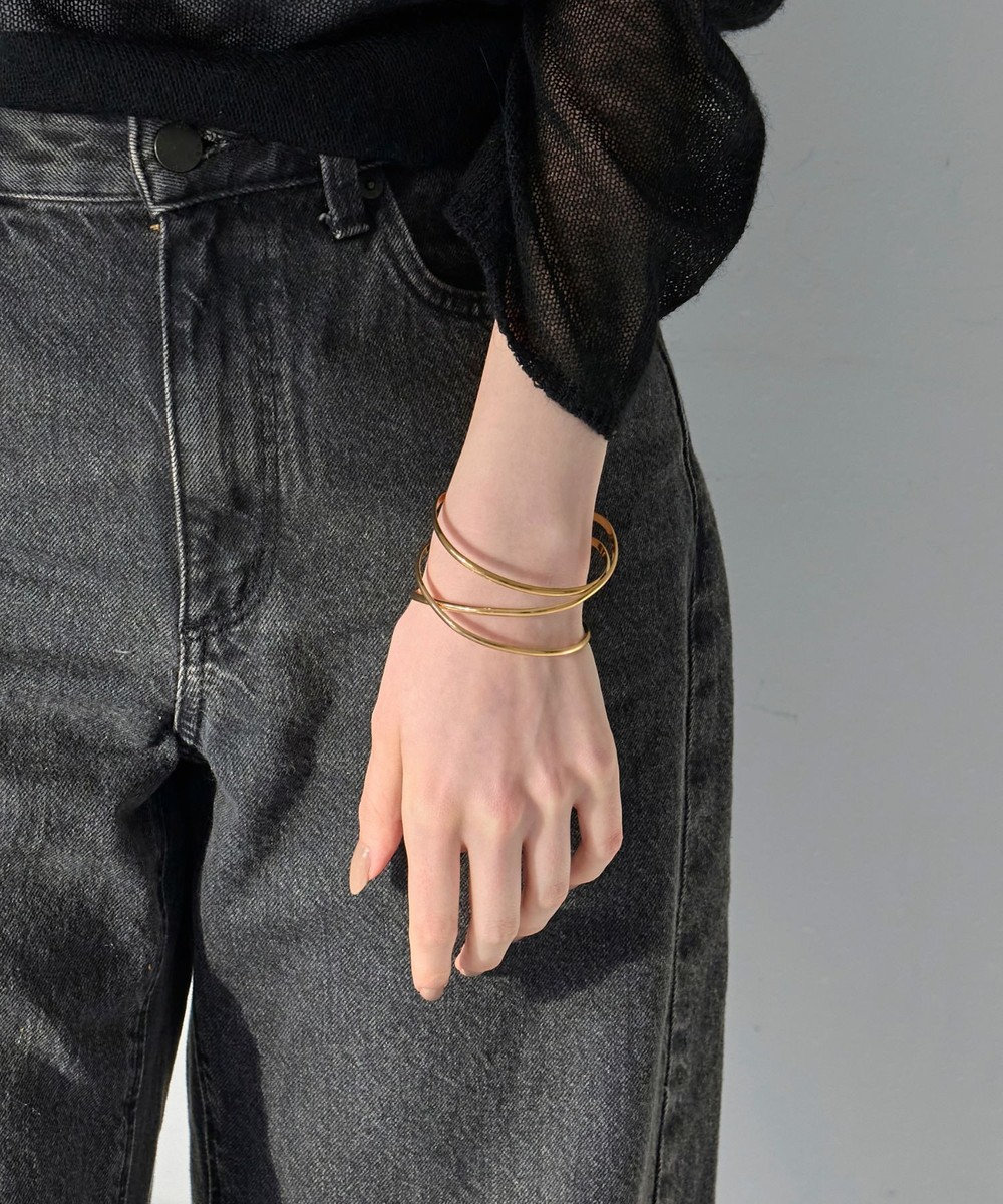 Phoebe ニュアンスラインワイドカフバングル ゴールド 