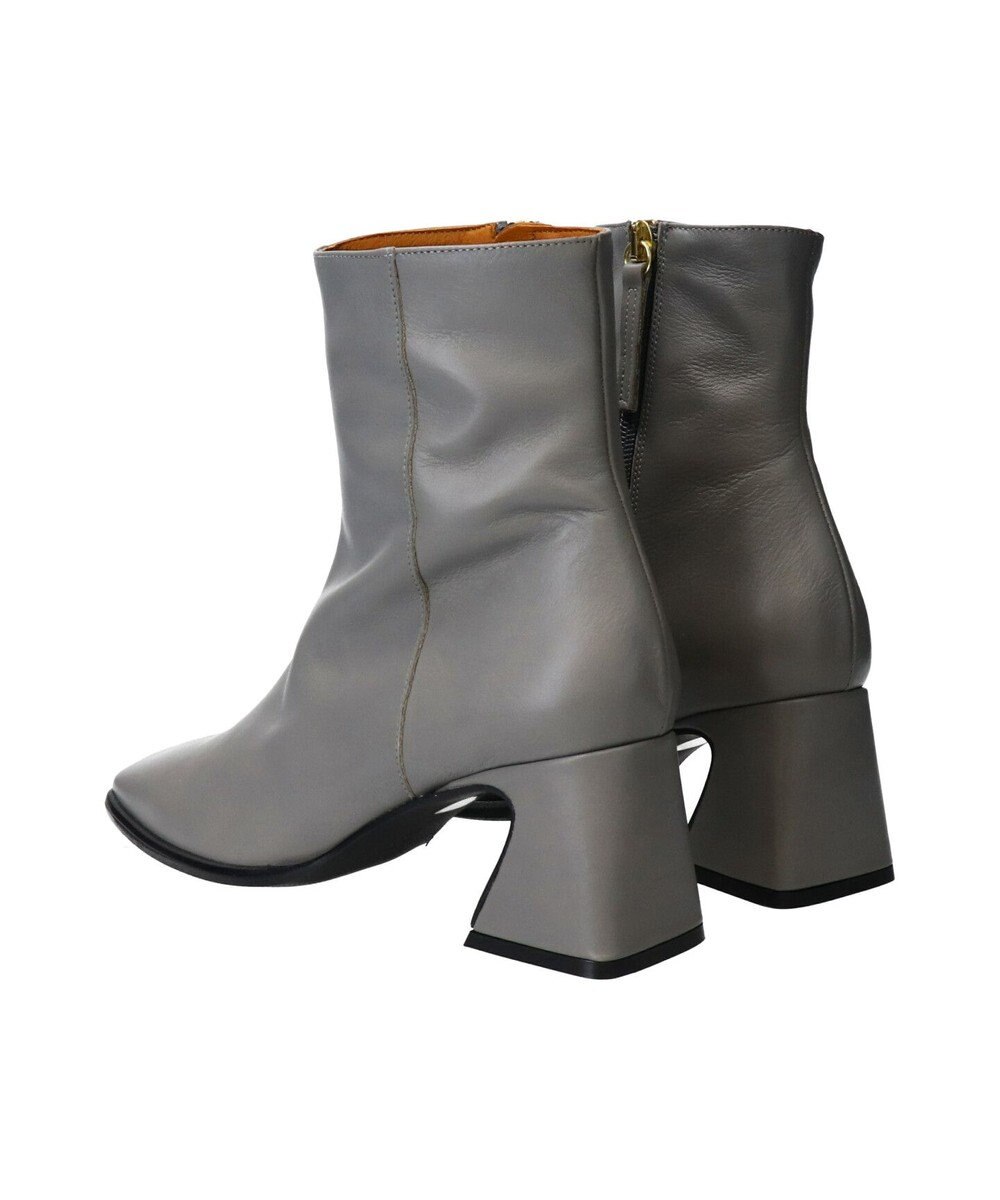 INTER-CHAUSSURES 【ANGEL ALARCON】フレアヒールセンターシームショートブーツ 