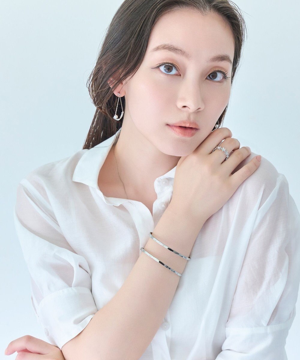 Phoebe 【金属アレルギー対応】2ラインテクスチャーワイドカフバングル　シルバー/ニッケルフリー 