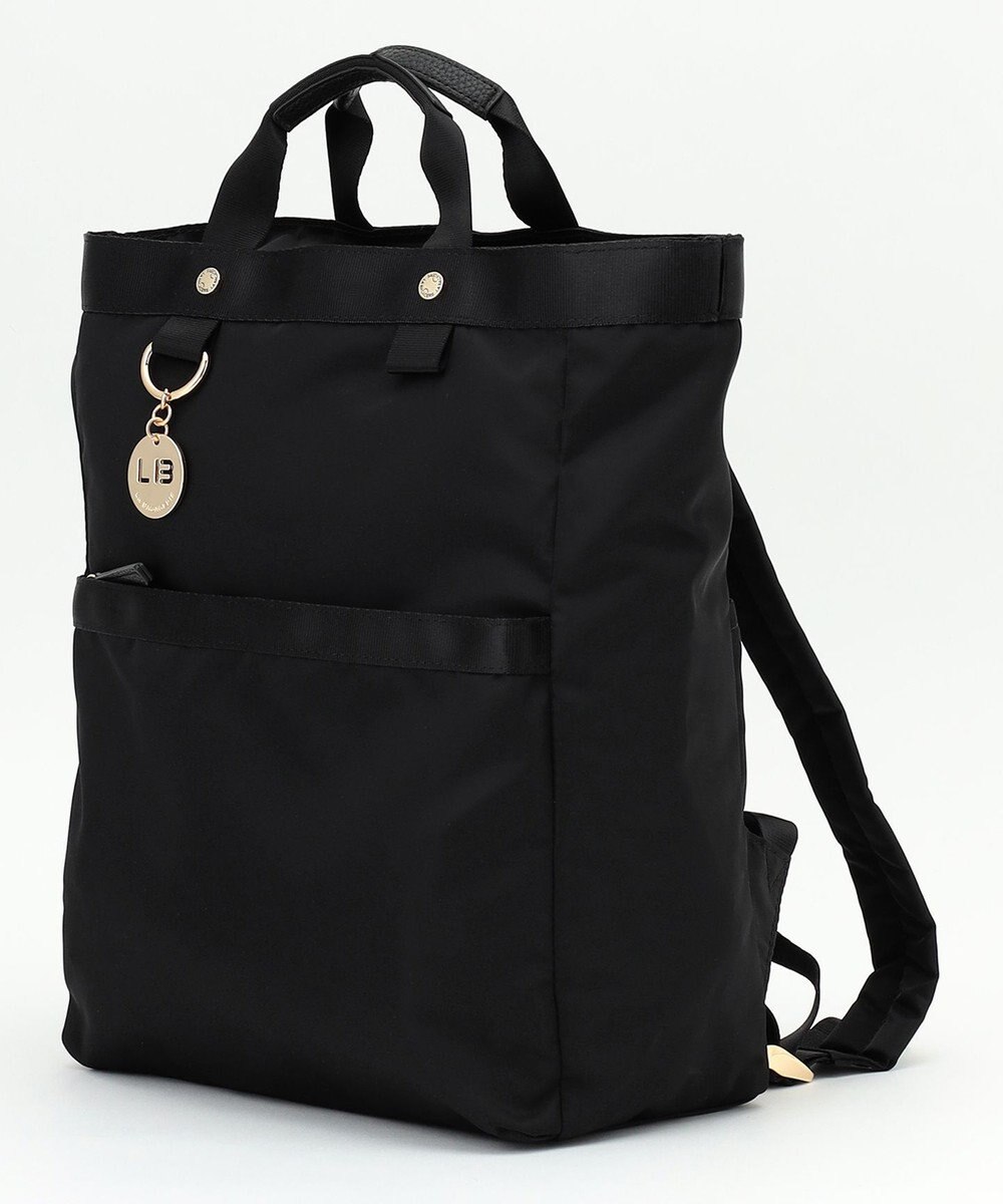 LA BAGAGERIE チャーム付き　ナイロンスクエアリュック 