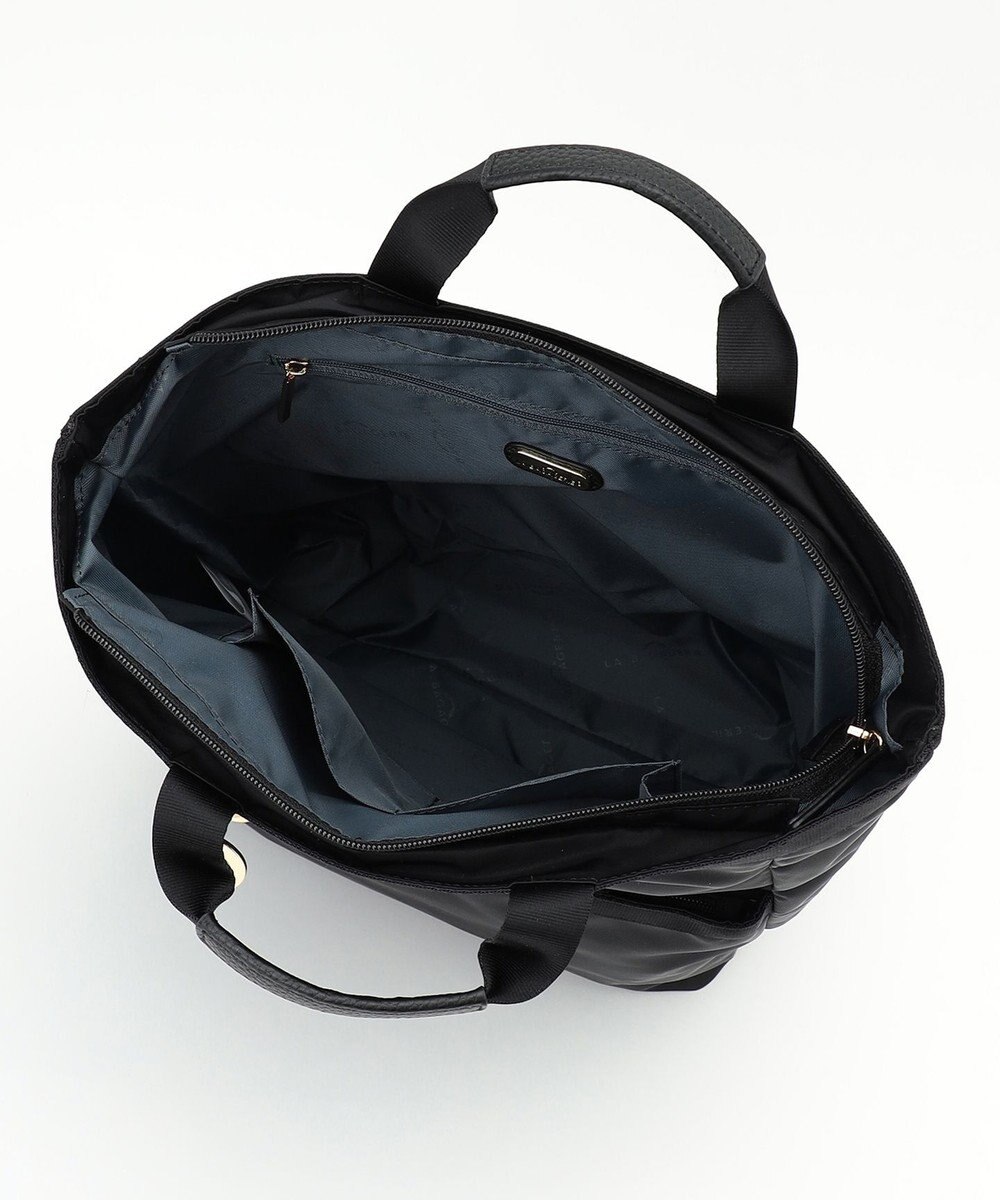 LA BAGAGERIE チャーム付き　ナイロンスクエアリュック 