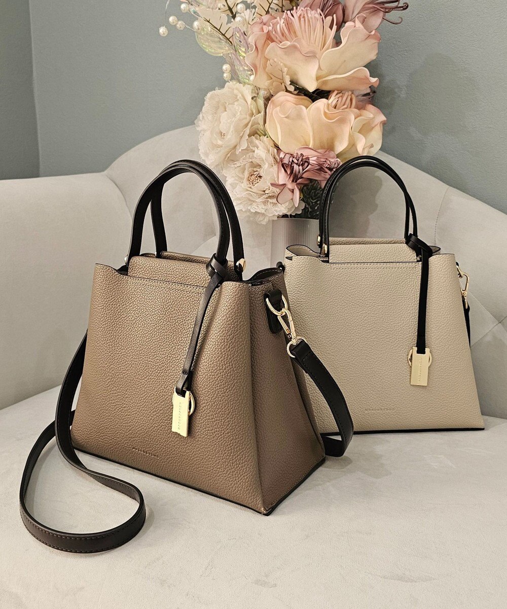 style code 【MERCURYDUO/マーキュリーデュオ】両アオリポケット　ハンドバッグ　キーリングチャーム付き 