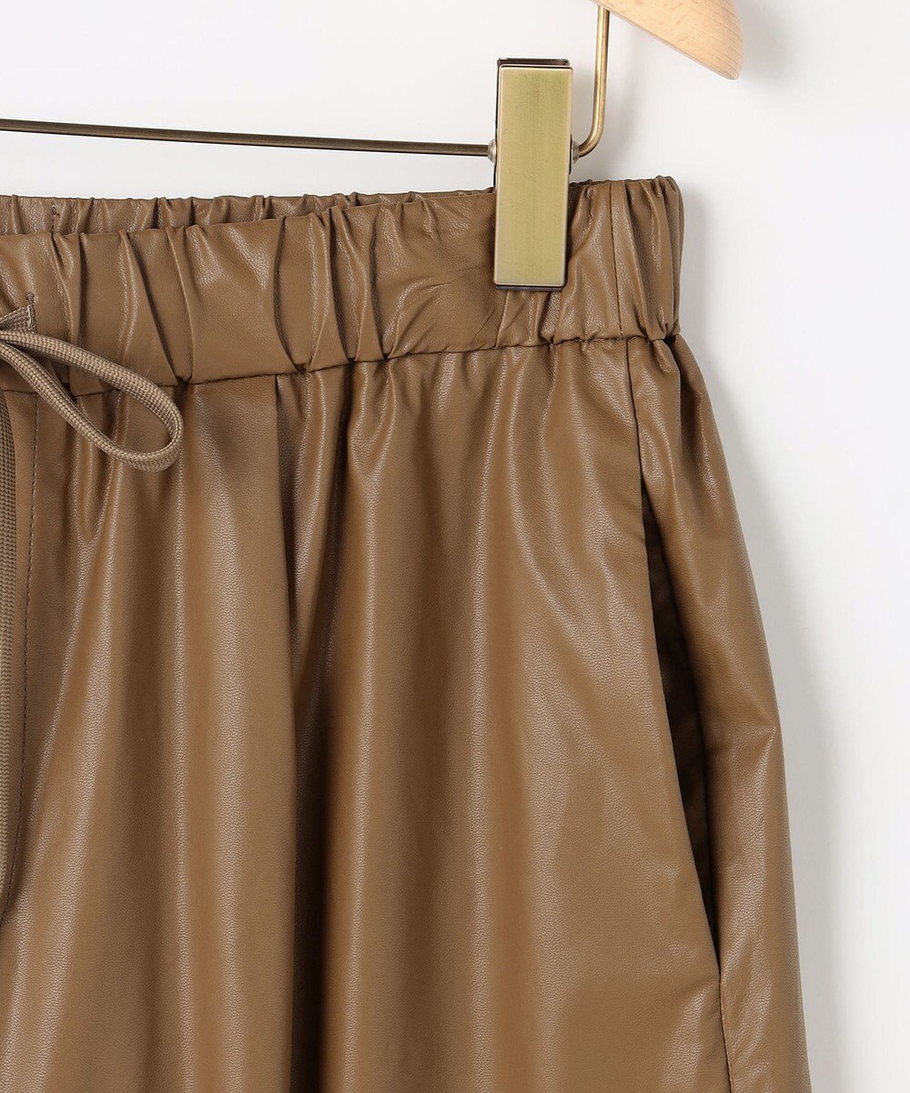 組曲 L レザーライク  クロップド ドロストワイドパンツ 