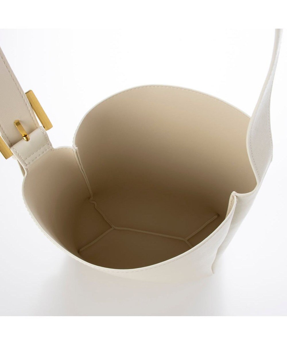 UNBILLION カシュカシュ cachecache / アシンメトリーバックル付きホーボーバッグ 