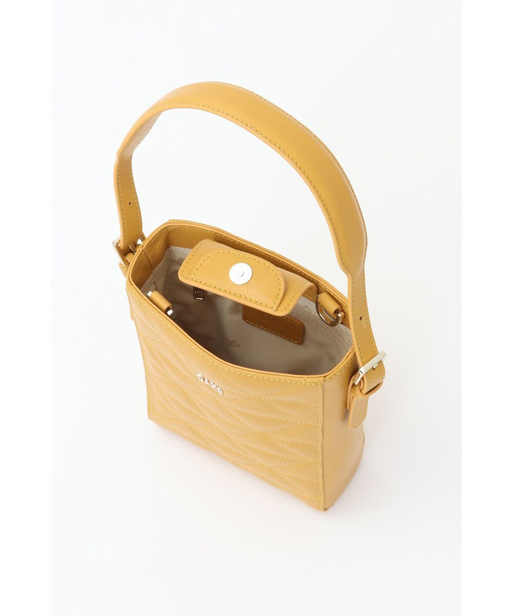 DAKS CARAエンボスレザースクエアハンドバッグ 