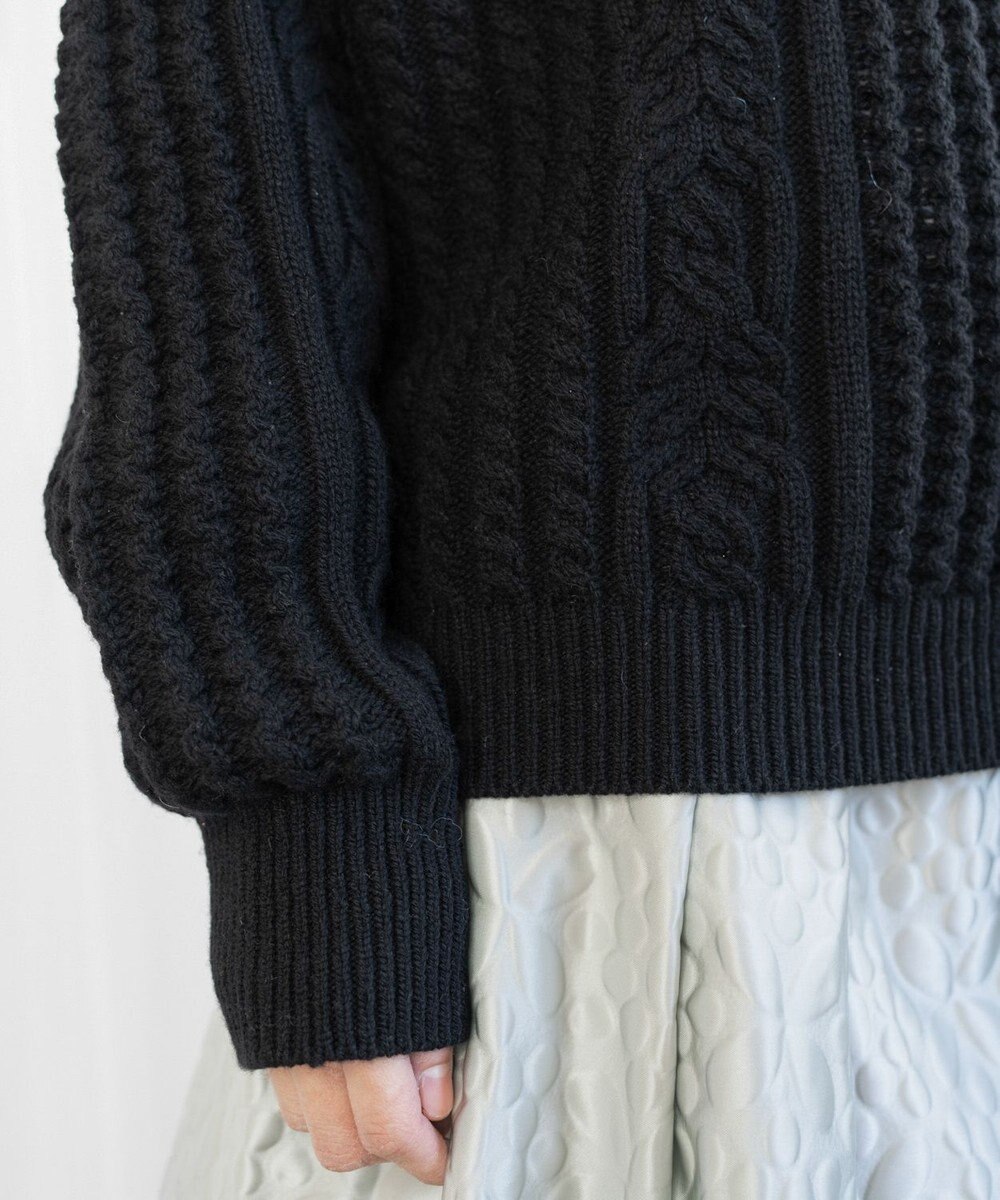 muuc 〈上質なカシミヤウール〉立体ケーブル編みプルオーバー〈しっとり柔らかい〉〈日本製〉〈オンオフ使えるきちんと感〉 
