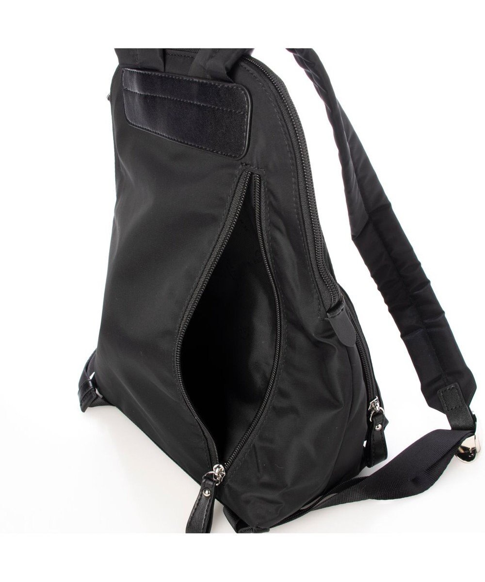 LA BAGAGERIE ナイロン×リサイクルレザー　ミニリュック 