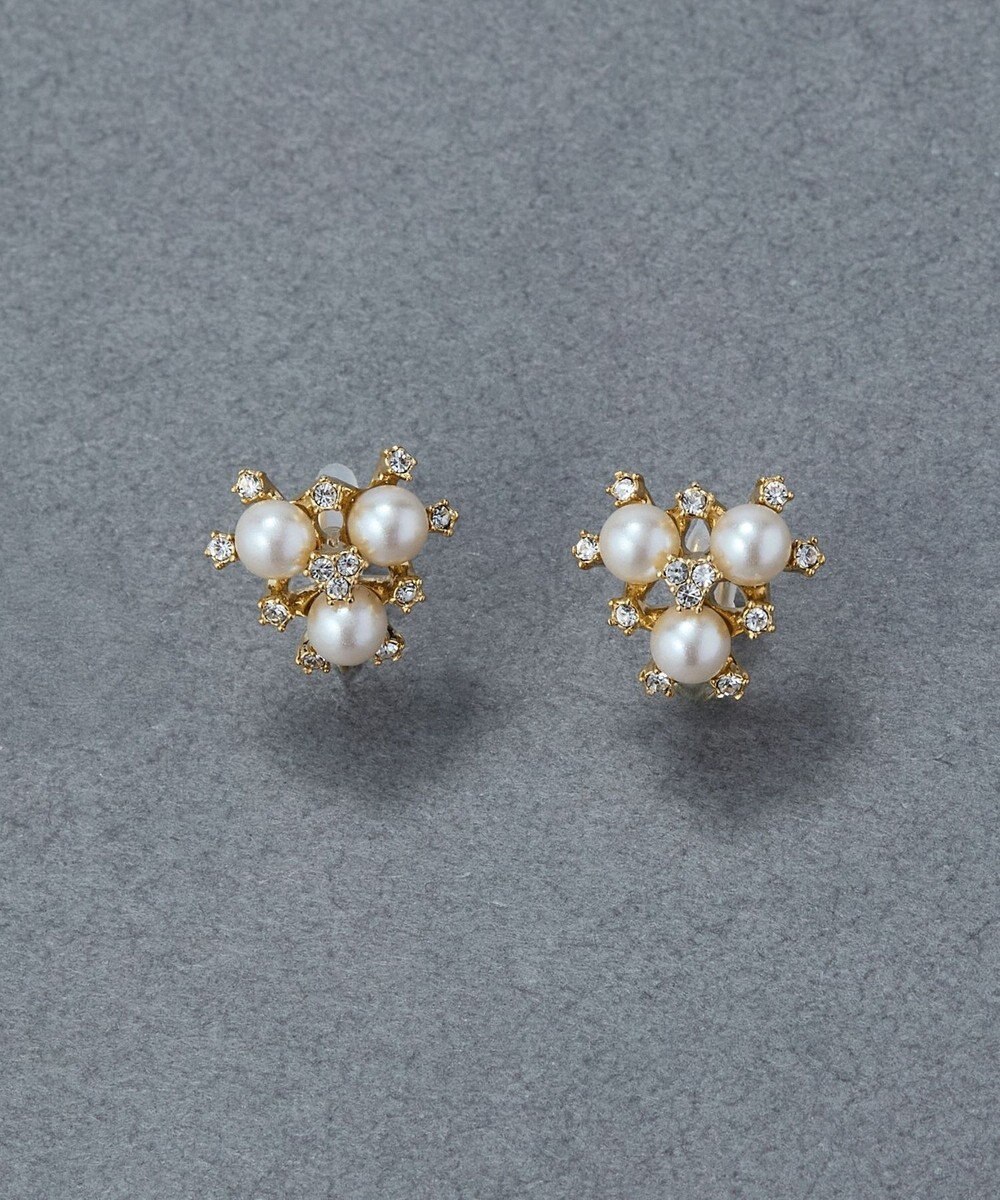 Phoebe 〈痛くないシリーズ/金属アレルギー対応〉パールブーケライトフィットイヤリング　小粒パール 