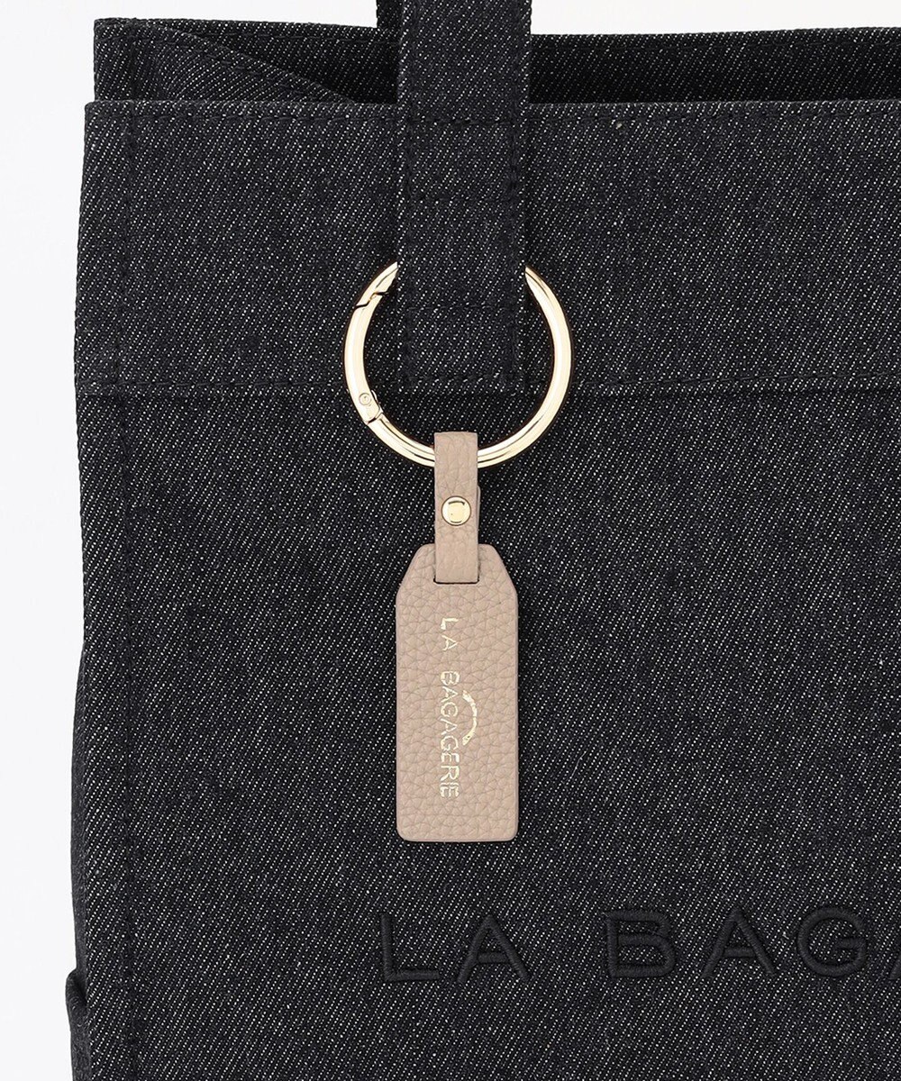 LA BAGAGERIE チャーム付きデニムバッグ Mサイズ 