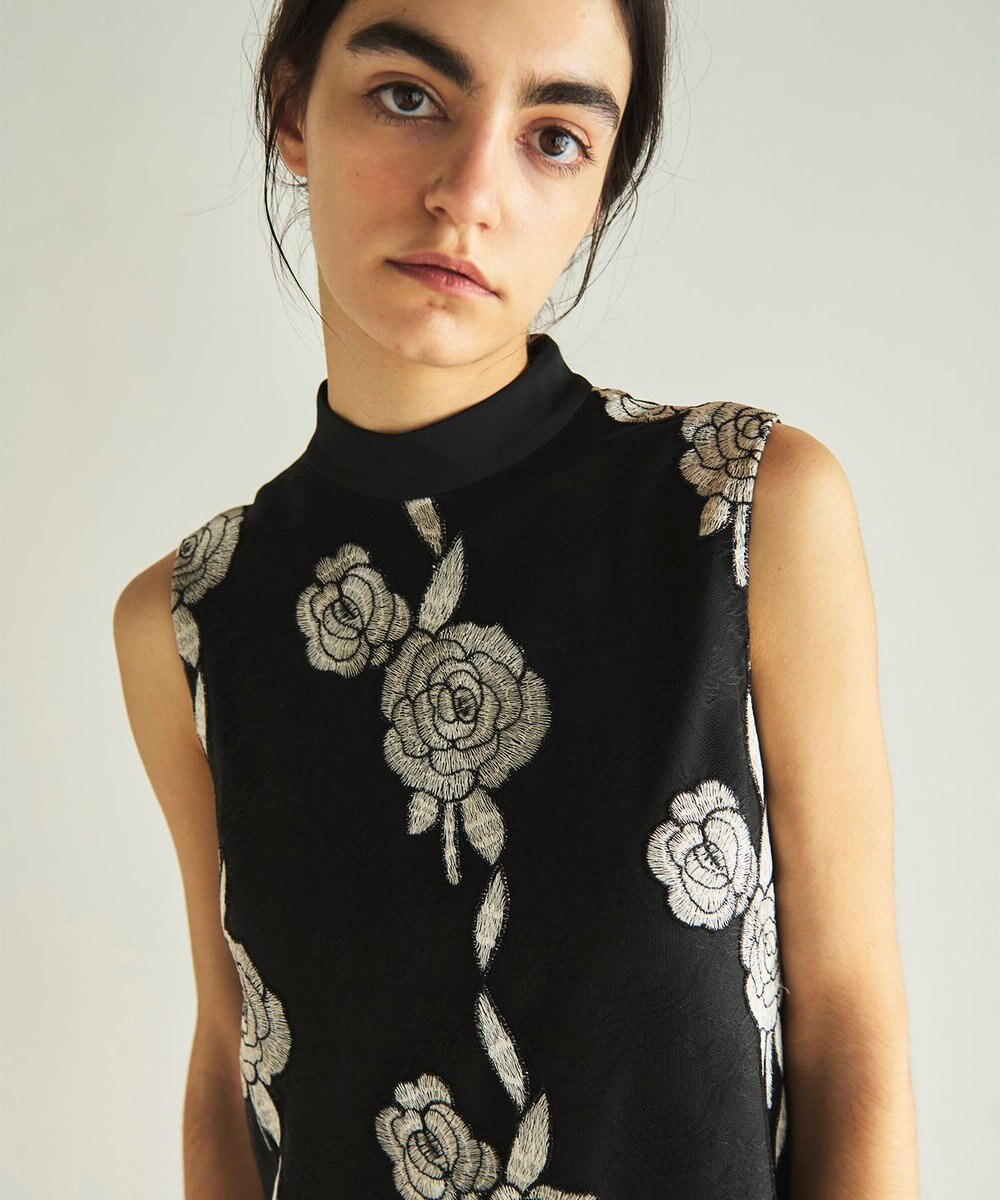 GRACE CONTINENTAL ハイネック刺繍ワンピース 