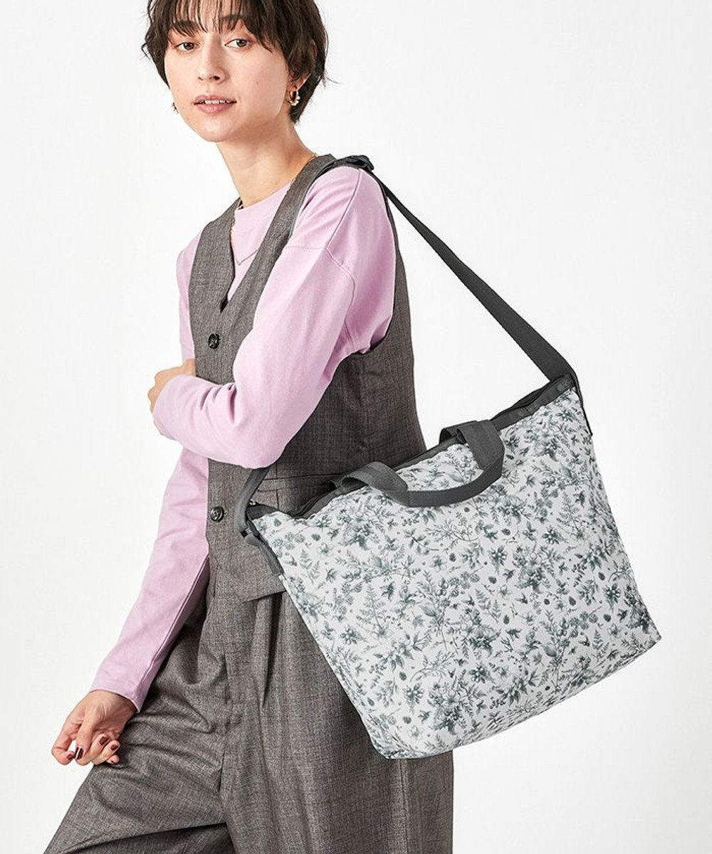 LeSportsac DELUXE EASY CARRY TOTE/オリーブホリデートワルドジュイ オリーブホリデートワルドジュイ