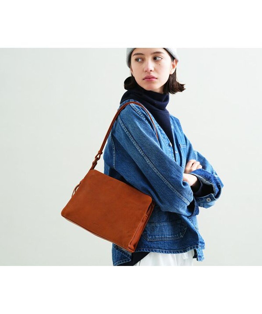 genten ゴートベーシック B5ショルダーバッグ 