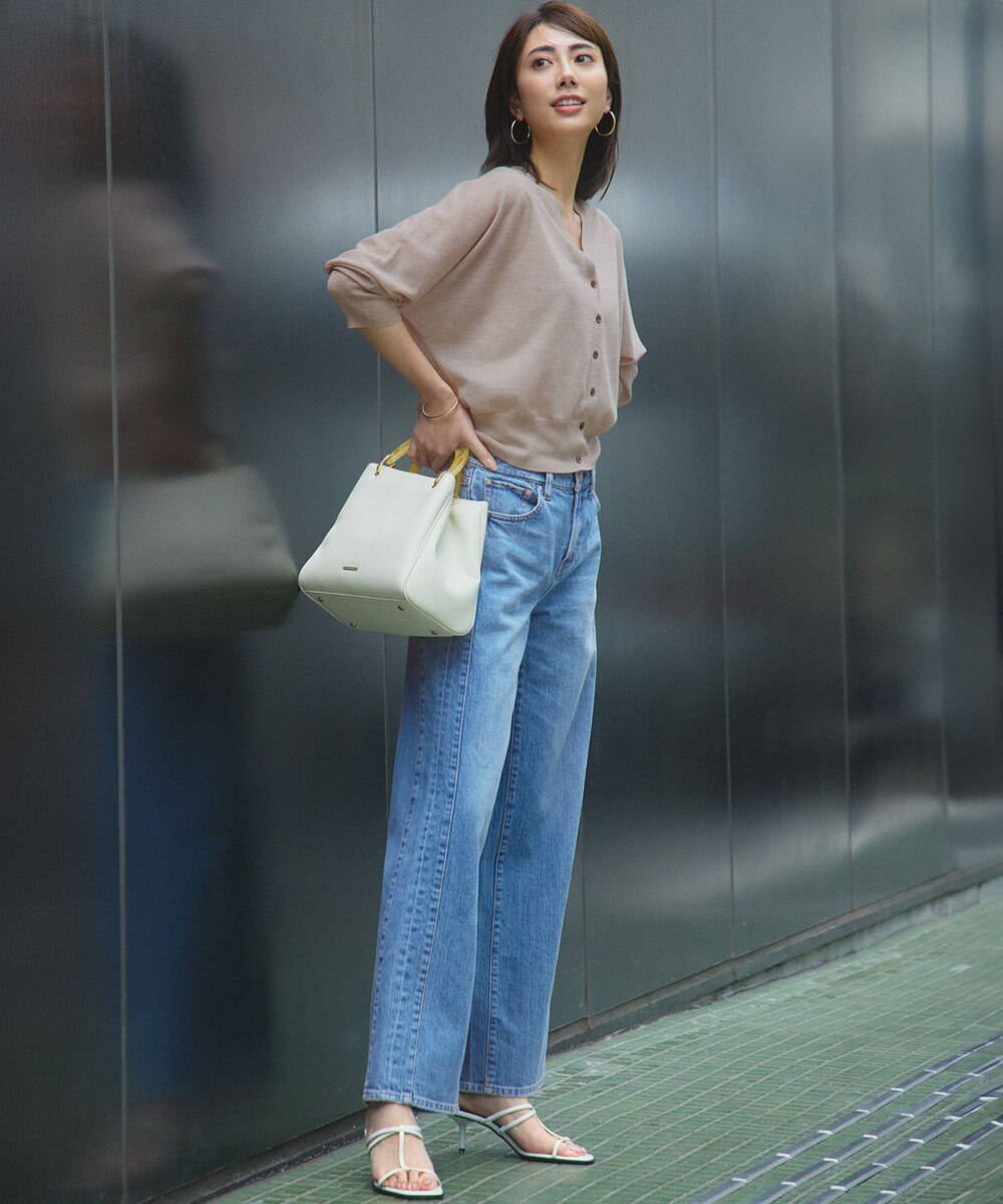 23区 【洗える】シャイニーシアー ドルマンスリーブ カーディガン 