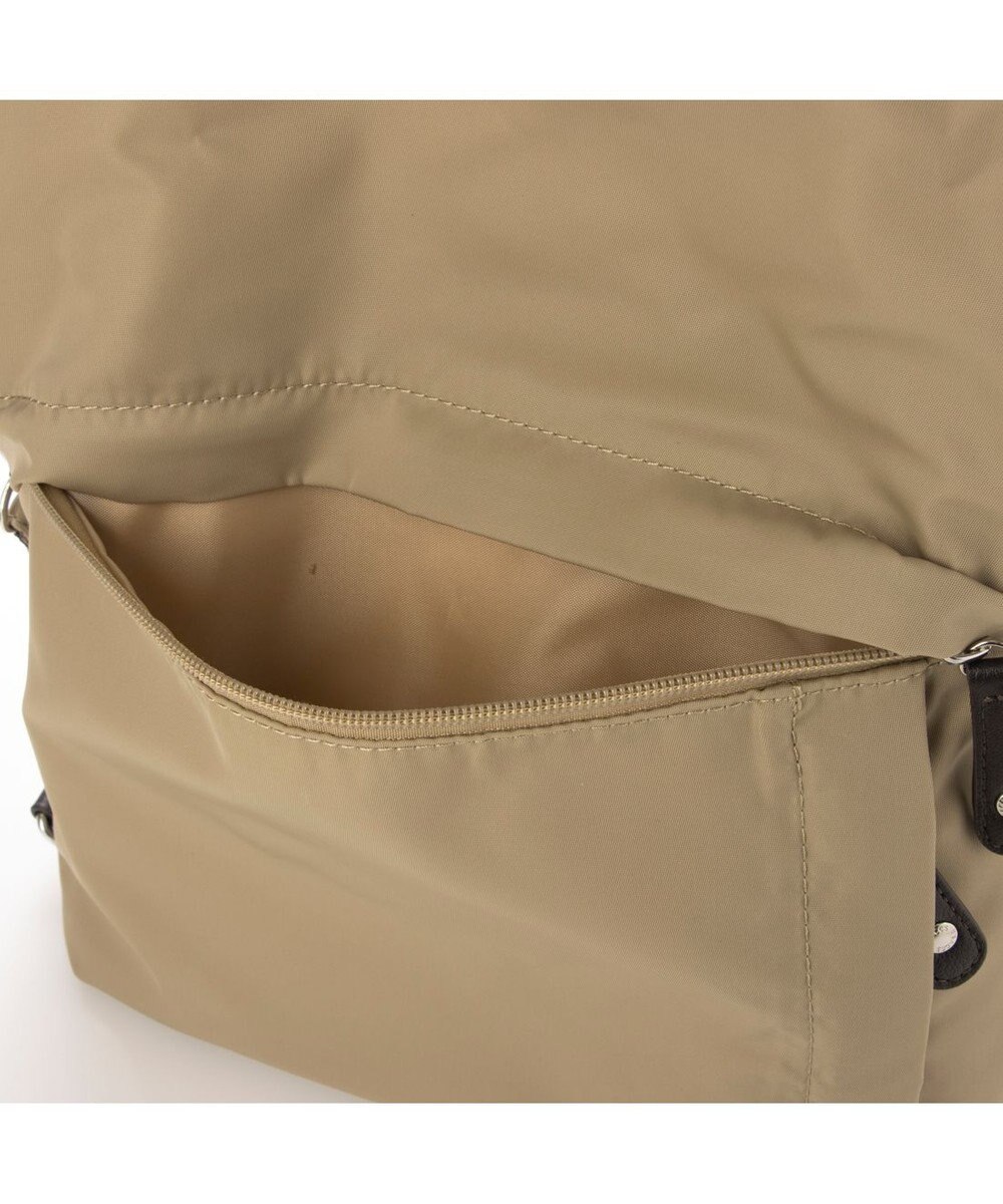 Y'SACCS ナイロン2WAYリュック 