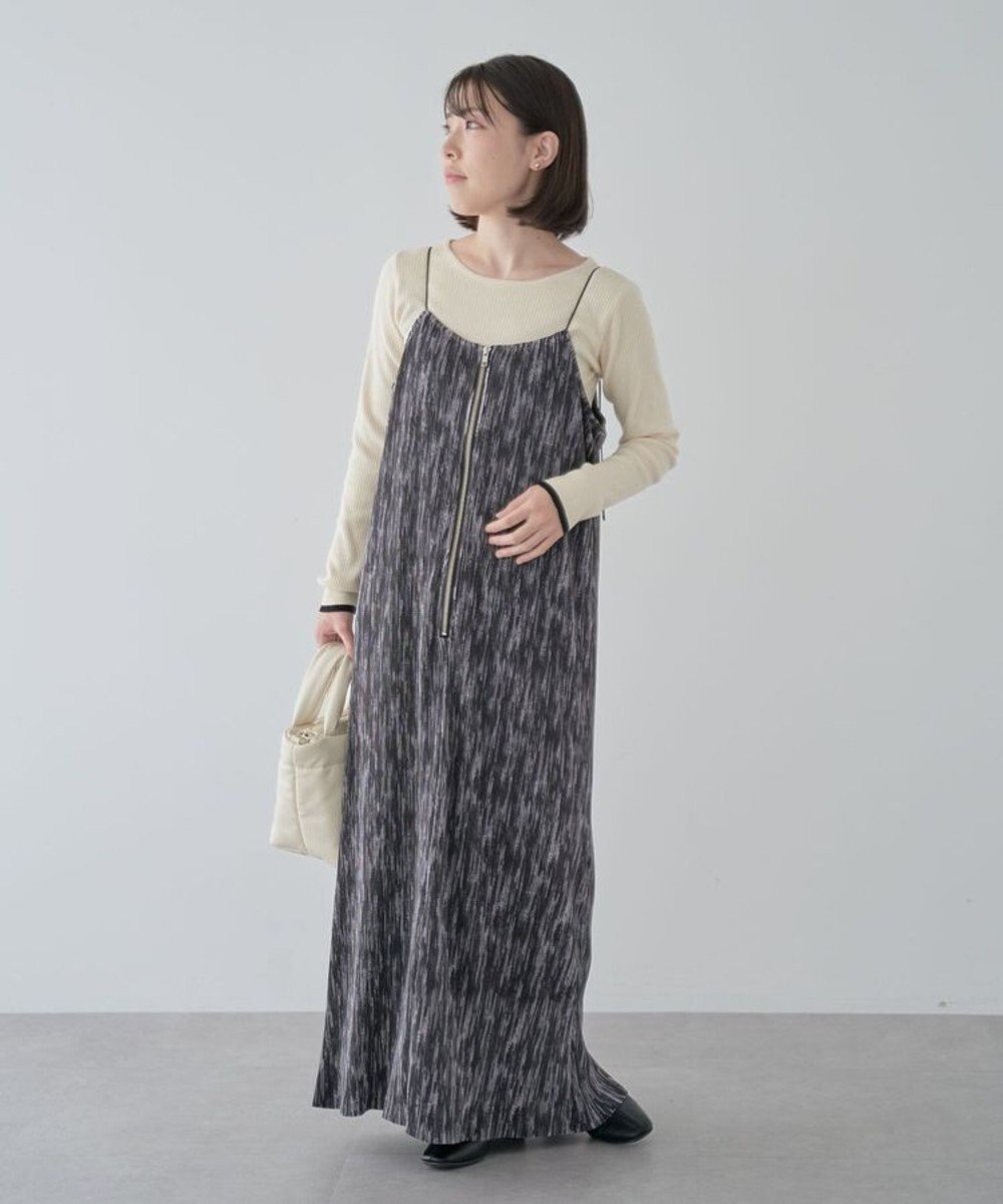 Green Parks ・ＥＬＥＮＣＡＲＥ　ＤＵＥ　フロントＺＩＰプリーツワンピ 