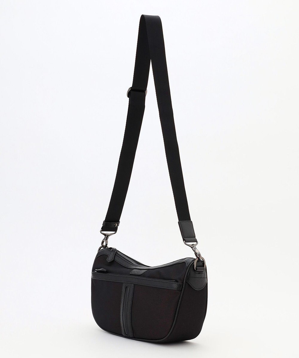 JOSEPH ABBOUD 【軽量/撥水素材】インターレースハーフムーンバッグ 