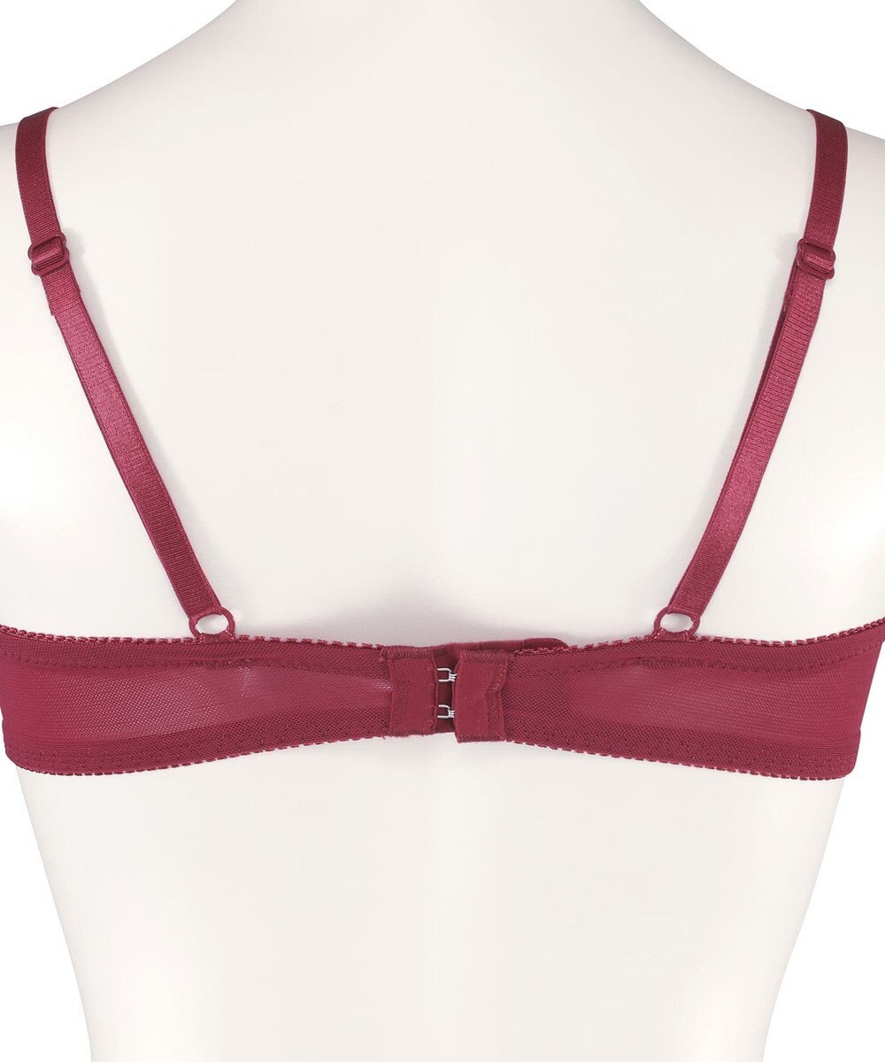 San-ai Resort（三愛水着楽園） 【WEB限定】【プチプラブラセット】純欲カラーヌーディーレーシーストリングブラ＆ショーツセット 【northerly】 