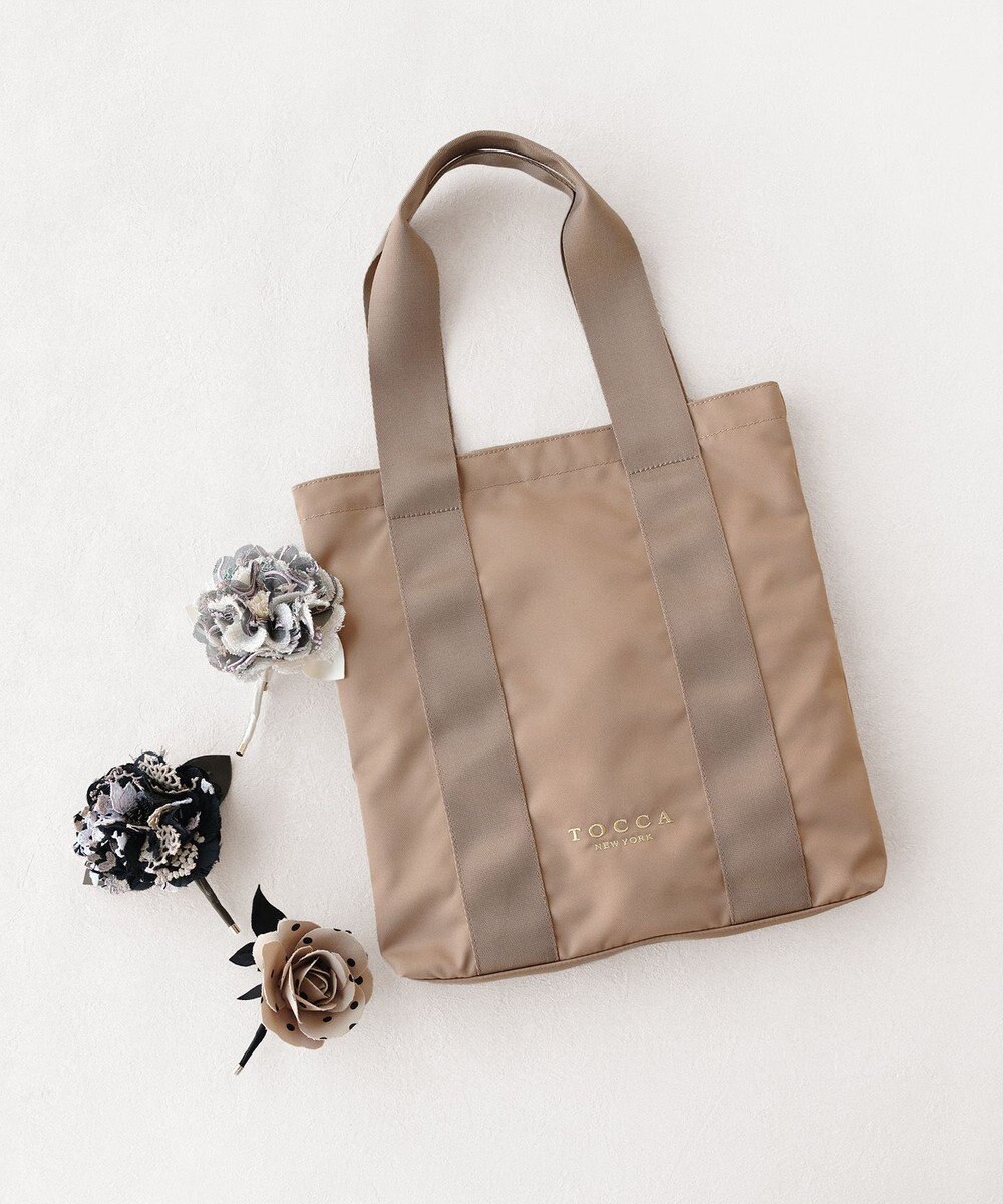 TOCCA 【アップサイクルコサージュ付き・美香＆Lovécoコラボ・数量限定・A4サイズ対応】FLOWER IN HEART BAG バッグ 