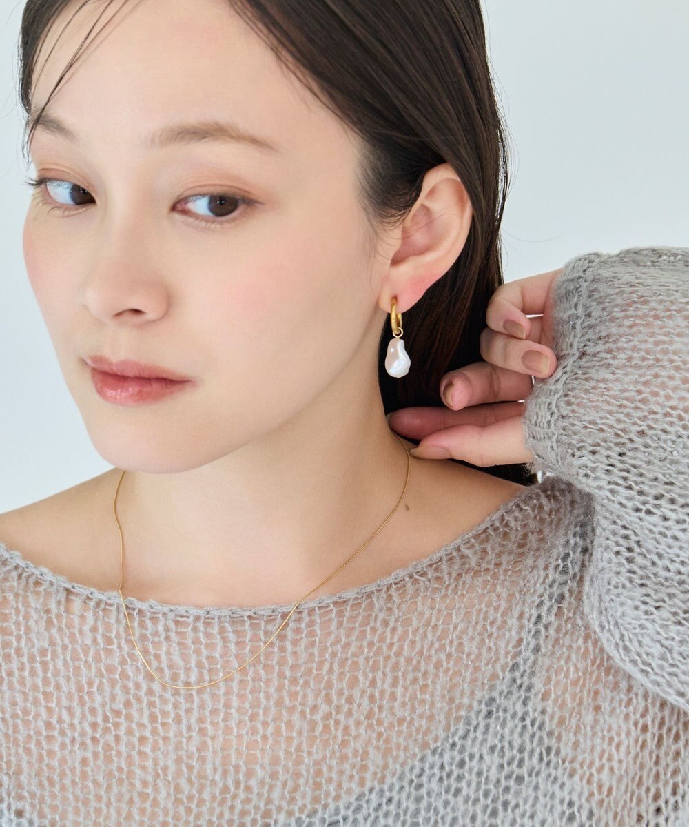 Phoebe 〈金属アレルギー対応〉バランスバロックパールフープイヤリング　ゴールド/ステンレス/大ぶり/存在感◎/主役級 
