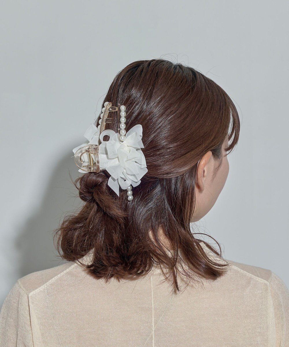 Phoebe フリルリボンパールバンスクリップ　ホワイト 