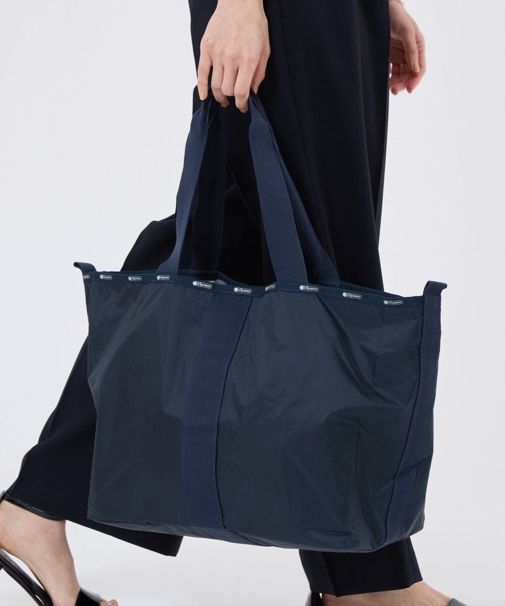 LeSportsac ESSENTIAL LG OPEN TOTE/ダークブルーC 