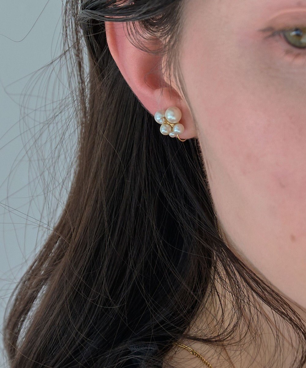 Phoebe ≪TV番組着用商品≫【痛くないシリーズ】ファンシーパールライトフィットイヤリング 