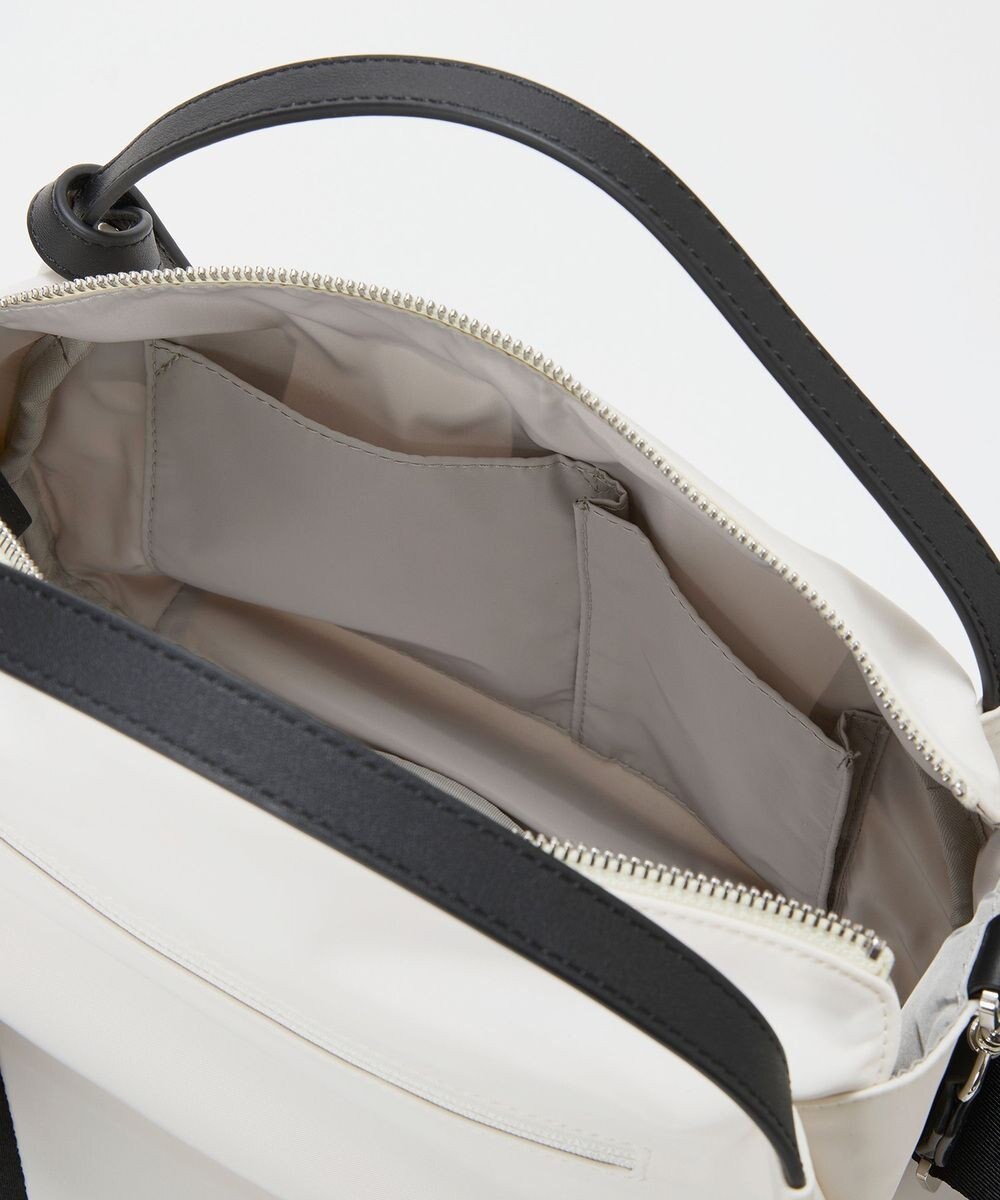 TOPKAPI 【Breath TOPKAPI】【撥水】ツヤ ナイロン ショルダー付き ラウンド トートバッグ 