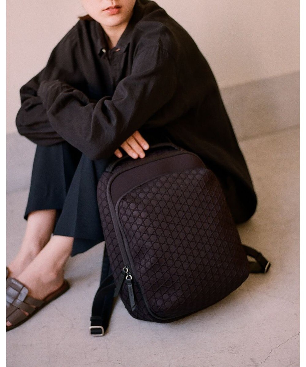 MIYABIYA LAQUOH【撥水加工】篭目エンボスボンディングリュック 