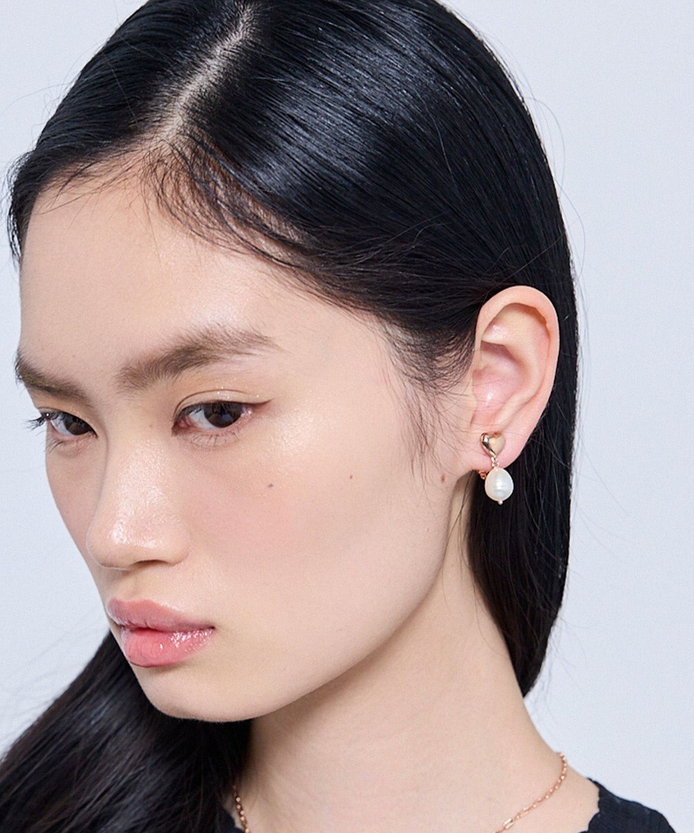 TOCCA FULL HEART EARRINGS 淡水パールイヤリング【星風まどかさん着用】 