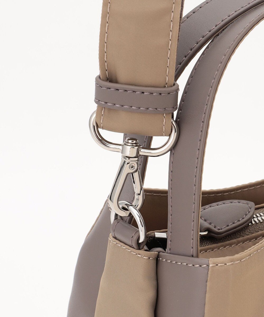 Y'SACCS スクエアすっきりトート SSサイズ 