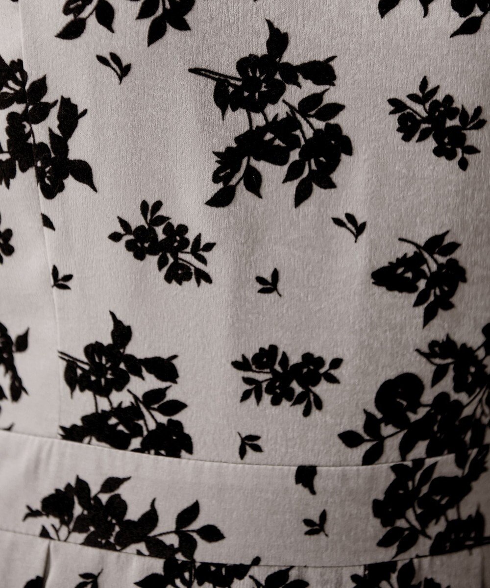 Tiaclasse 【安田美沙子さん着用・洗える】フラワーフロッキーワンピース 