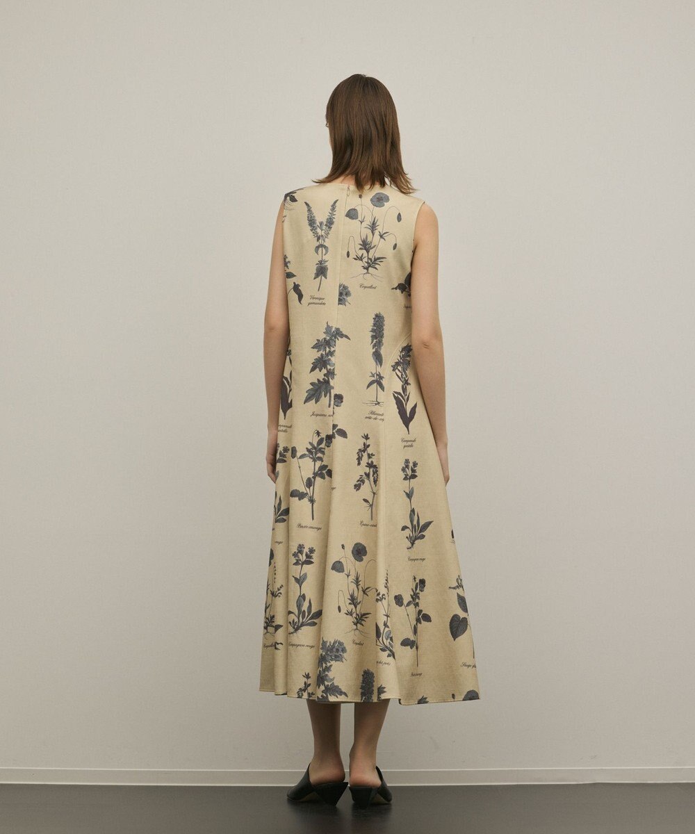 GRACE CONTINENTAL ボタニカルプリントフレアワンピース 