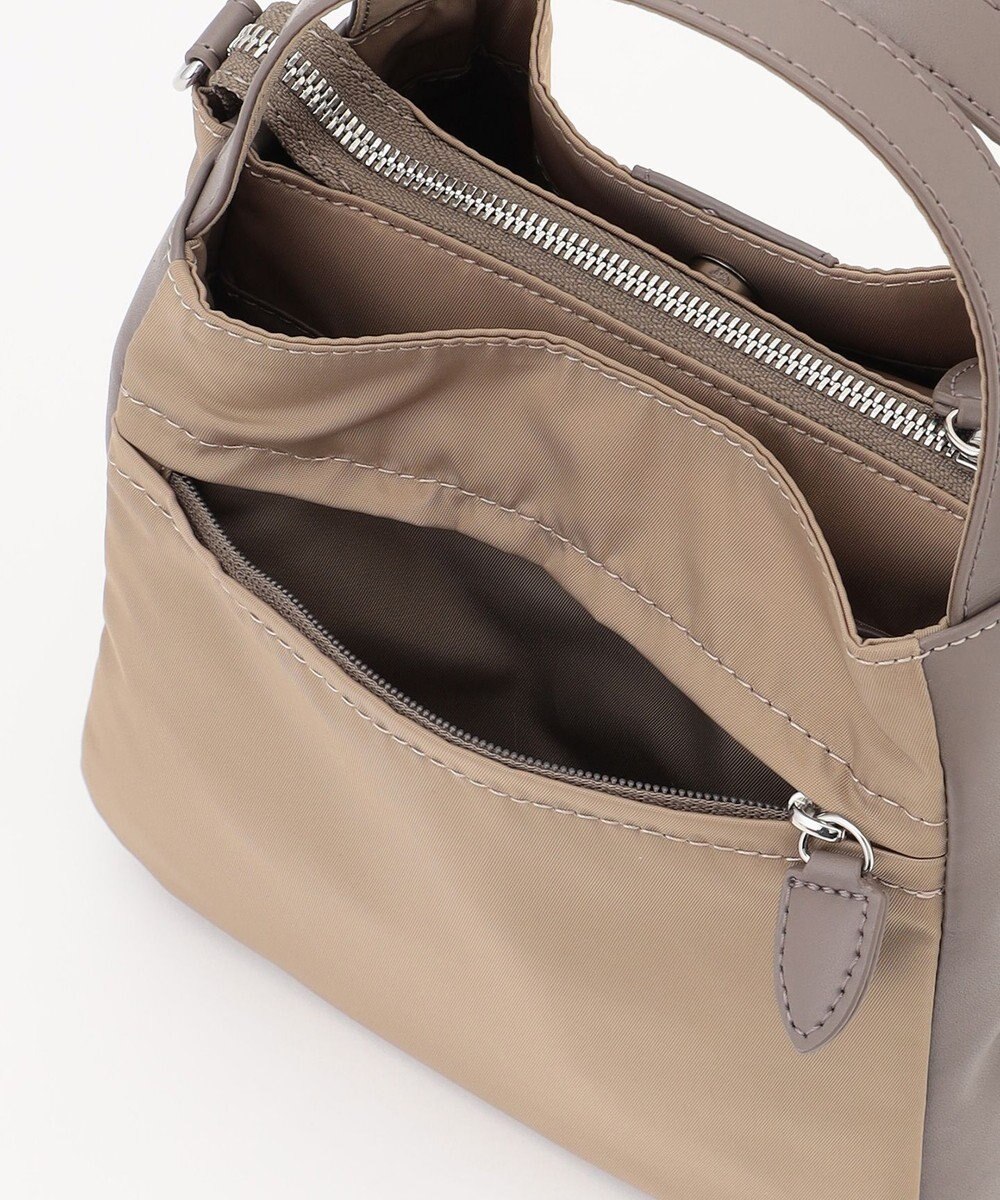 Y'SACCS スクエアすっきりトート SSサイズ 