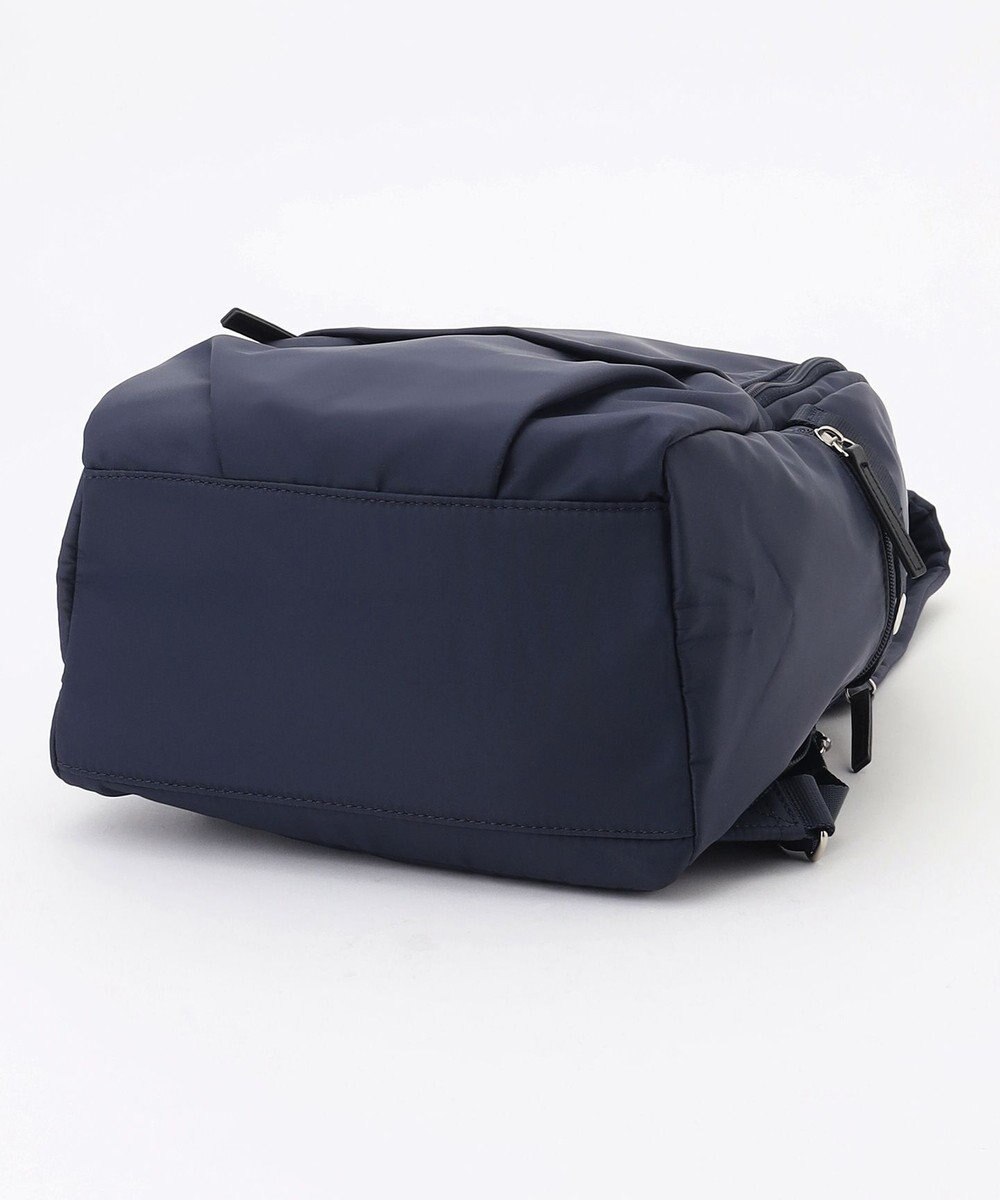 ICB 【新仕様・A4サイズ収納可・容量約14L】8ポケットナイロンリュック 